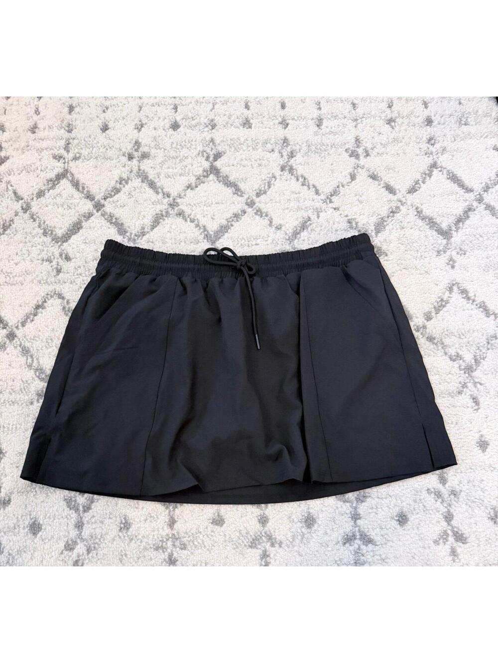 New with tags Kona Sol Black Athletic Skort XL Size 16